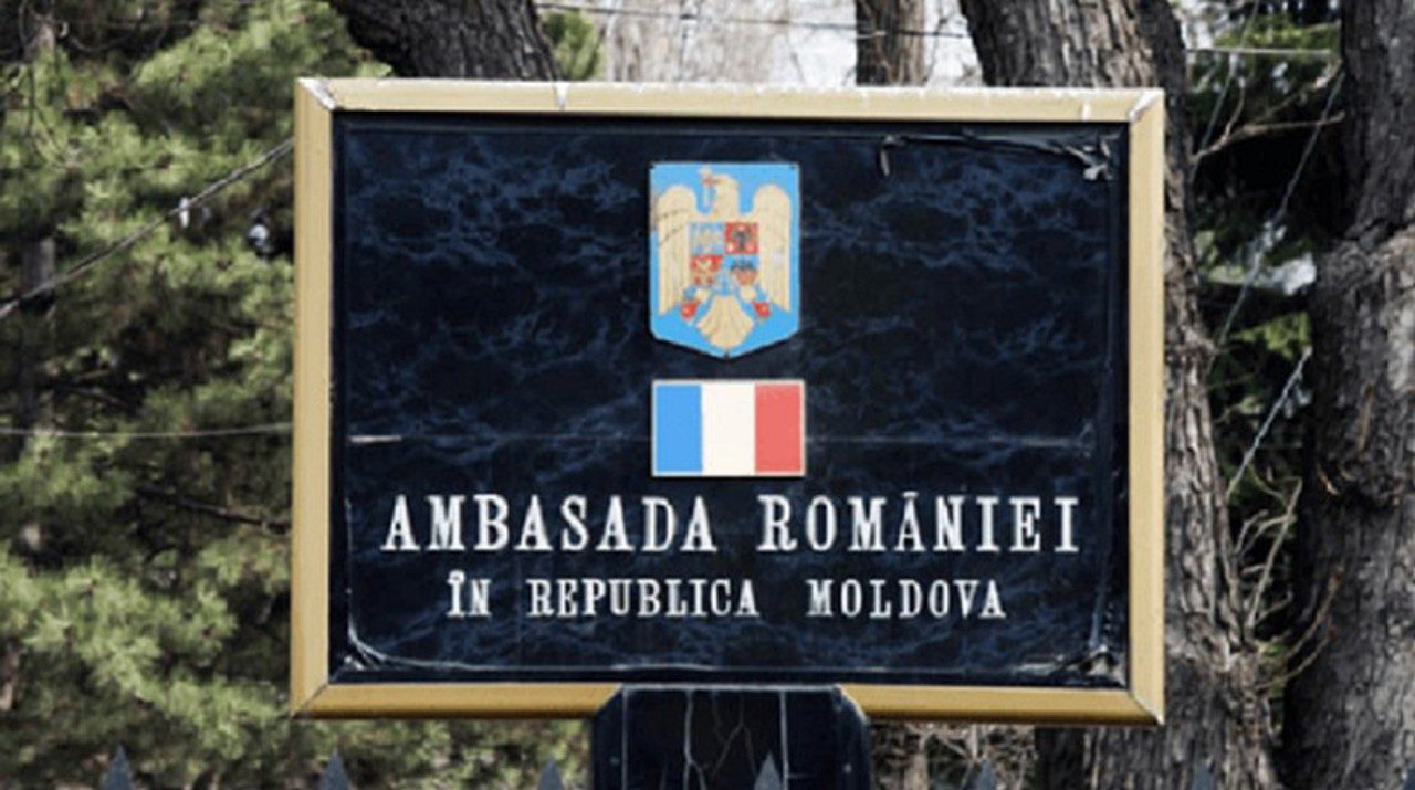 Ambasada României la Chișinău, după valul de critici legat de votul juriului din R. Moldova: „Eurovisionul ne amintește că muzica apropie oamenii dincolo de orice clasament stabilit de un juriu” Ambasada României la Chișinău, după valul de critici legat de votul juriului din R. Moldova: „Eurovisionul ne amintește că muzica apropie oamenii dincolo de orice clasament stabilit de un juriu”